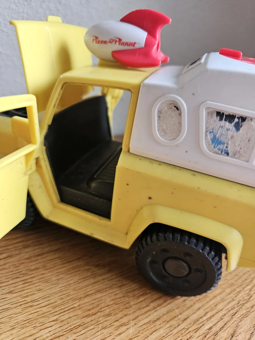 4/$10 Pizza Planet Toy Story Imaginext Truck Disney Well Worn